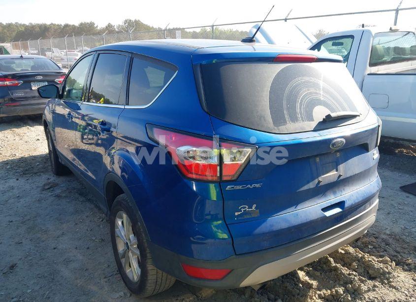 Photo 3 of 2017 Ford Escape SE (VIN 1FMCU0GD7HUE70939)