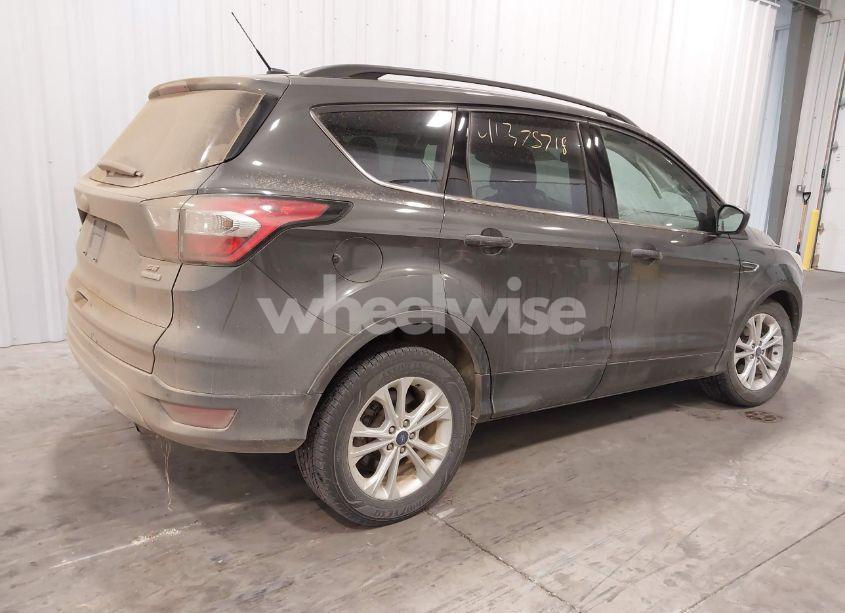 Photo 4 of 2017 Ford Escape SE (VIN 1FMCU0GD7HUE73744)