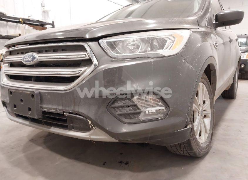 Photo 6 of 2017 Ford Escape SE (VIN 1FMCU0GD7HUE73744)