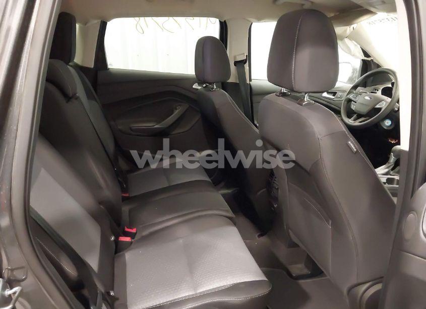 Photo 8 of 2017 Ford Escape SE (VIN 1FMCU0GD7HUE73744)