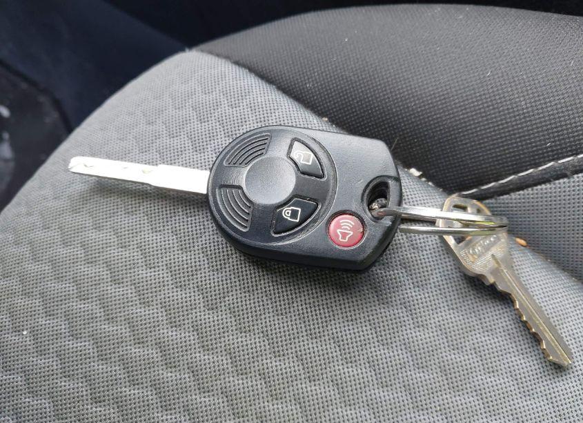 Photo 11 of 2017 Ford Escape SE (VIN 1FMCU0GD7HUF01848)