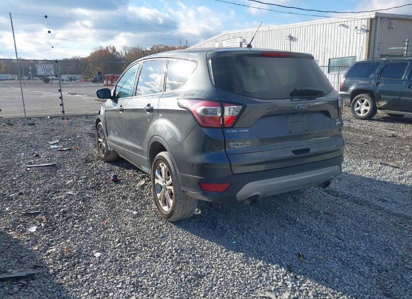 Photo 3 of 2017 Ford Escape SE (VIN 1FMCU0GD7HUF01848)