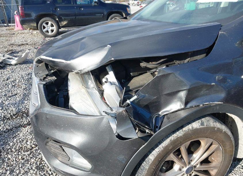 Photo 6 of 2017 Ford Escape SE (VIN 1FMCU0GD7HUF01848)