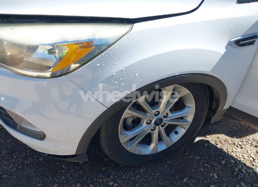 Photo 6 of 2018 Ford Escape SE (VIN 1FMCU0GD7JUA47722)