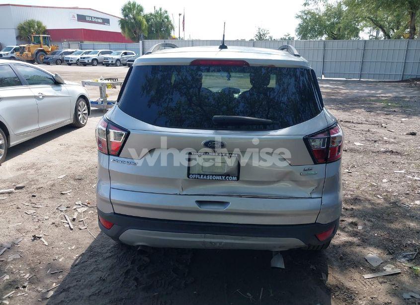 Photo 6 of 2018 Ford Escape SE (VIN 1FMCU0GD7JUA73219)