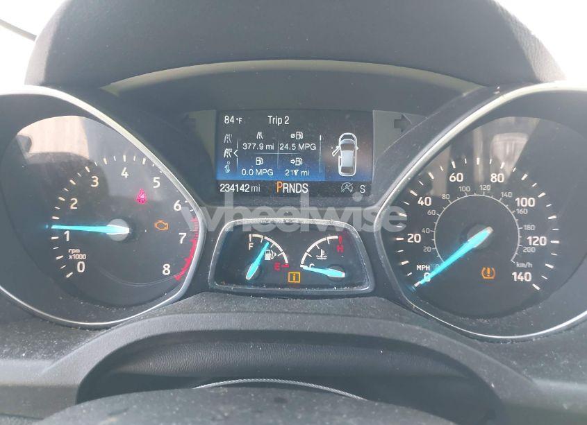 Photo 7 of 2018 Ford Escape SE (VIN 1FMCU0GD7JUA73219)