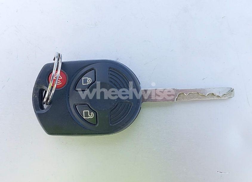 Photo 11 of 2018 Ford Escape SE (VIN 1FMCU0GD7JUB40630)