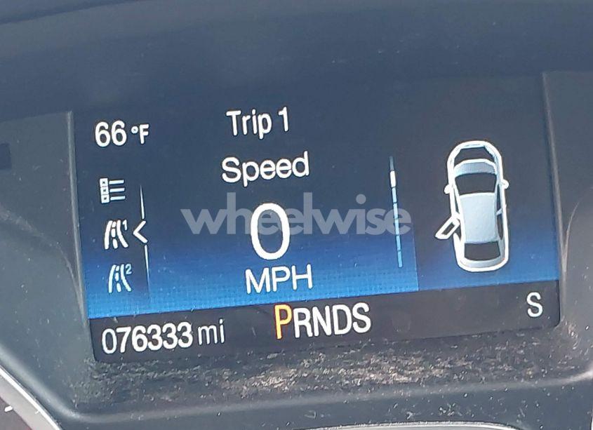 Photo 15 of 2018 Ford Escape SE (VIN 1FMCU0GD7JUB40630)