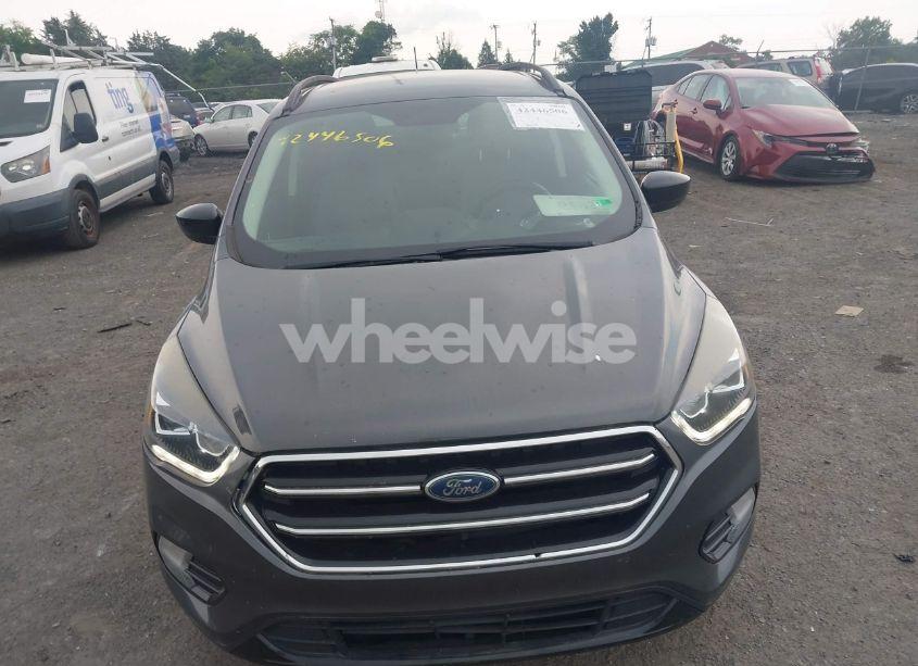 Photo 12 of 2018 Ford Escape SE (VIN 1FMCU0GD7JUB40899)