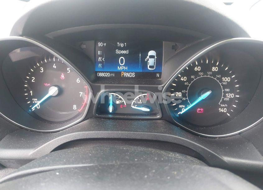 Photo 7 of 2018 Ford Escape SE (VIN 1FMCU0GD7JUB40899)