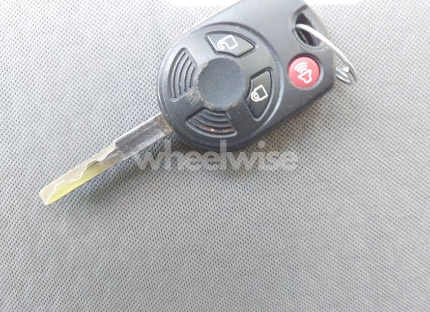 Photo 11 of 2018 Ford Escape SE (VIN 1FMCU0GD7JUB59260)