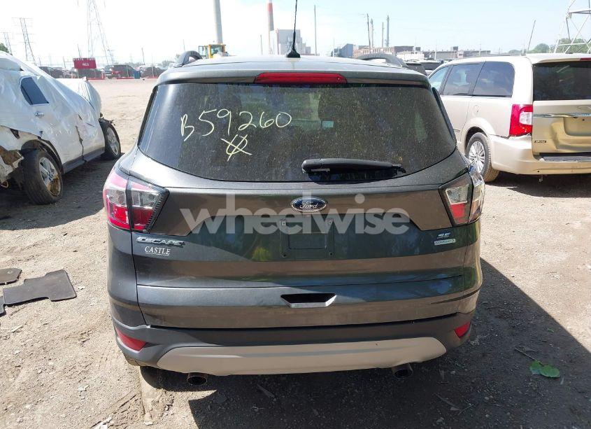 Photo 16 of 2018 Ford Escape SE (VIN 1FMCU0GD7JUB59260)