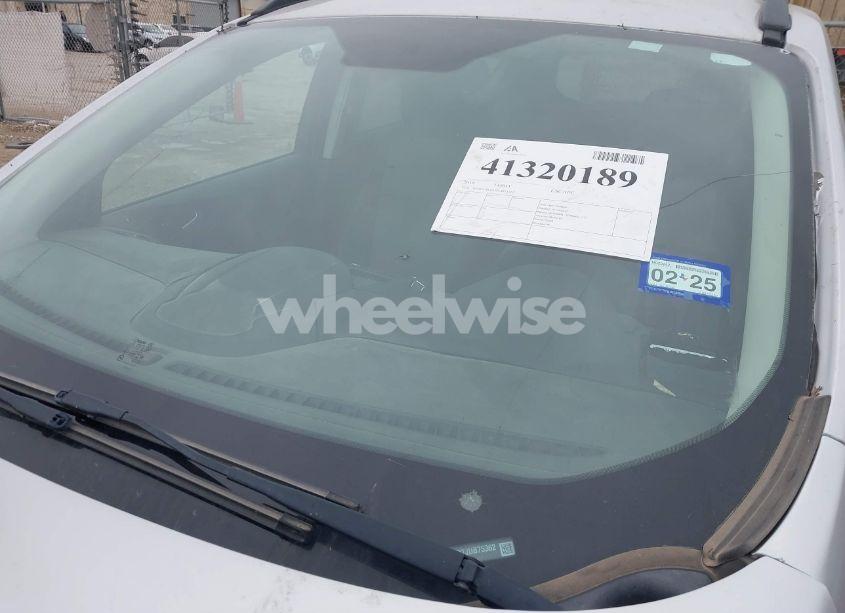 Photo 19 of 2018 Ford Escape SE (VIN 1FMCU0GD7JUB75362)