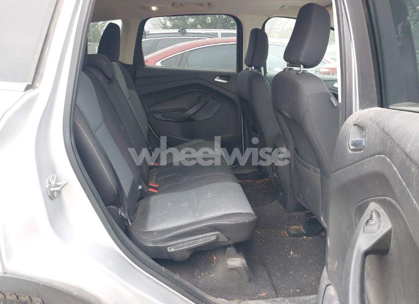 Photo 8 of 2018 Ford Escape SE (VIN 1FMCU0GD7JUB75362)