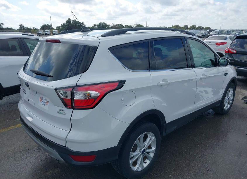 Photo 4 of 2018 Ford Escape SE (VIN 1FMCU0GD7JUD04216)
