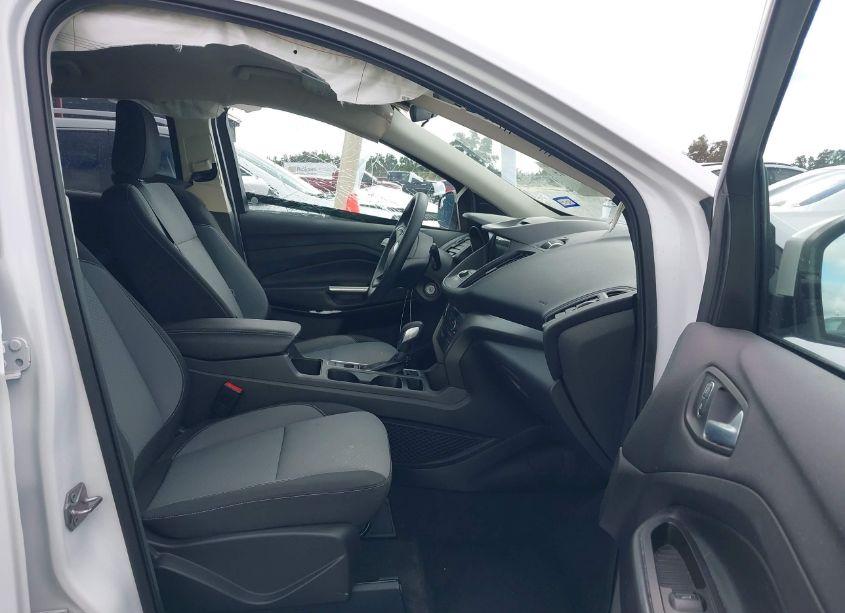 Photo 5 of 2018 Ford Escape SE (VIN 1FMCU0GD7JUD04216)