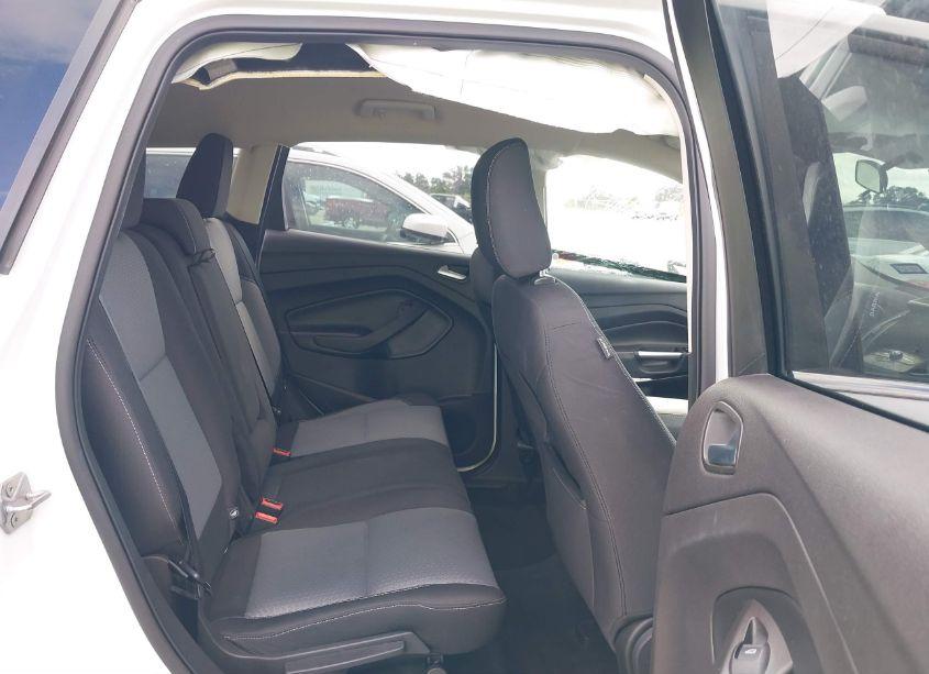 Photo 8 of 2018 Ford Escape SE (VIN 1FMCU0GD7JUD04216)