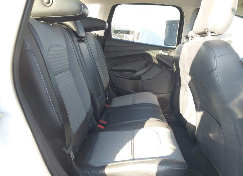 Photo 8 of 2018 Ford Escape SE (VIN 1FMCU0GD7JUD28872)