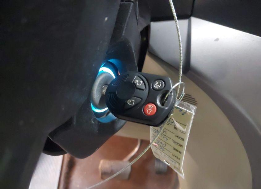 Photo 11 of 2018 Ford Escape SE (VIN 1FMCU0GD7JUD51956)