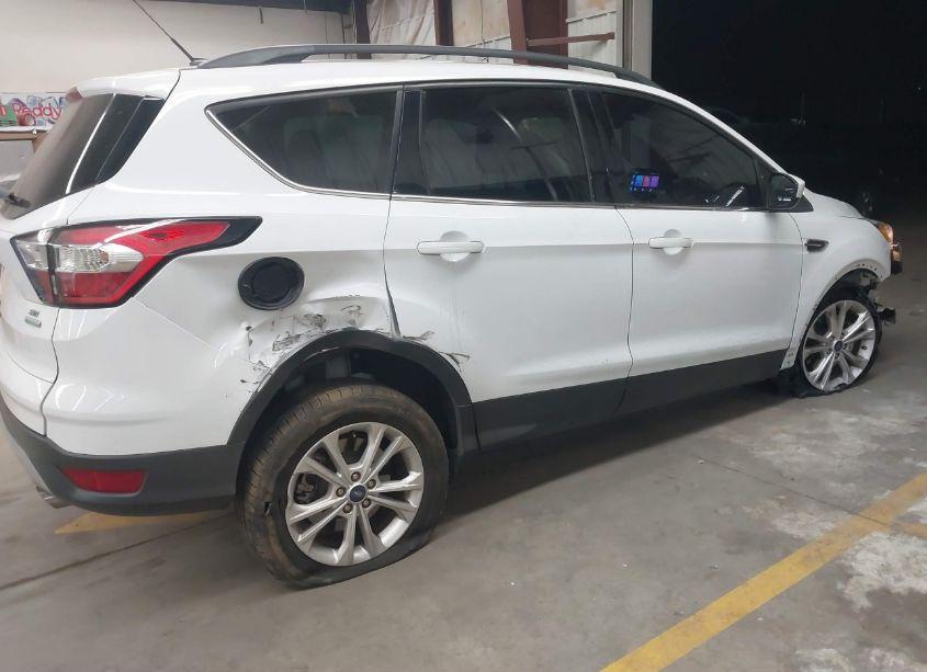 Photo 13 of 2018 Ford Escape SE (VIN 1FMCU0GD7JUD51956)
