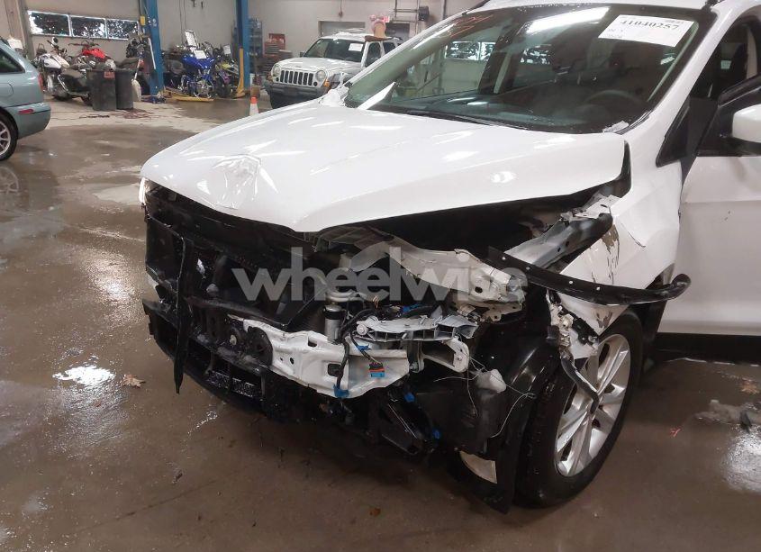 Photo 6 of 2018 Ford Escape SE (VIN 1FMCU0GD7JUD54663)