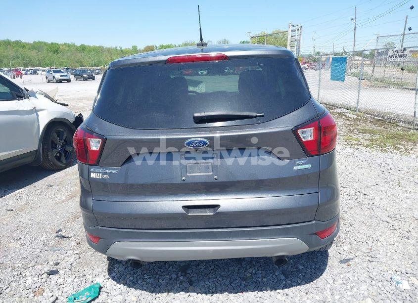 Photo 16 of 2019 Ford Escape SE (VIN 1FMCU0GD7KUA49858)