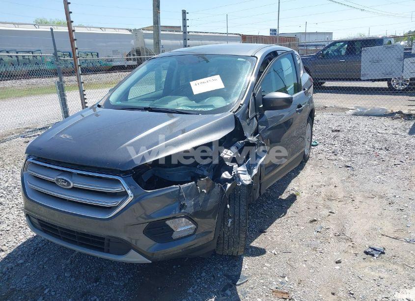 Photo 6 of 2019 Ford Escape SE (VIN 1FMCU0GD7KUA49858)