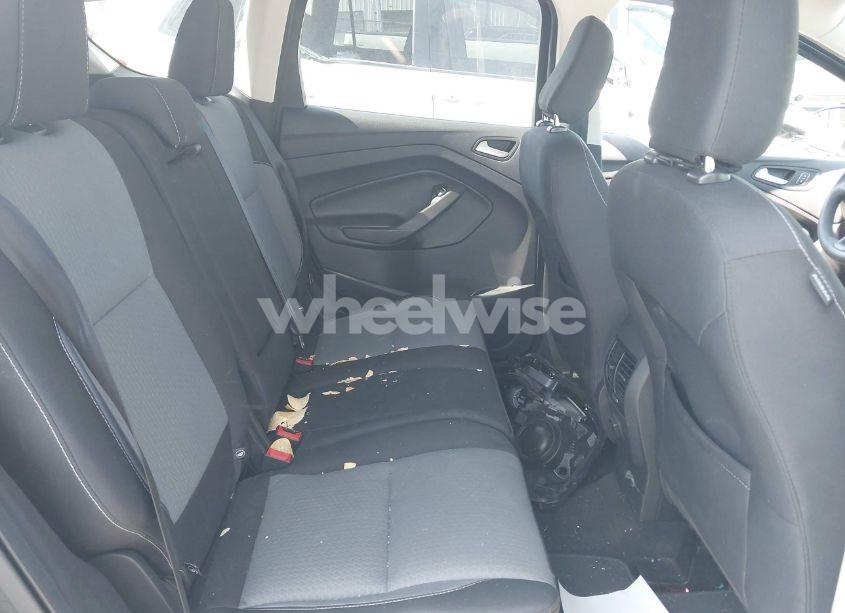 Photo 8 of 2019 Ford Escape SE (VIN 1FMCU0GD7KUA49858)
