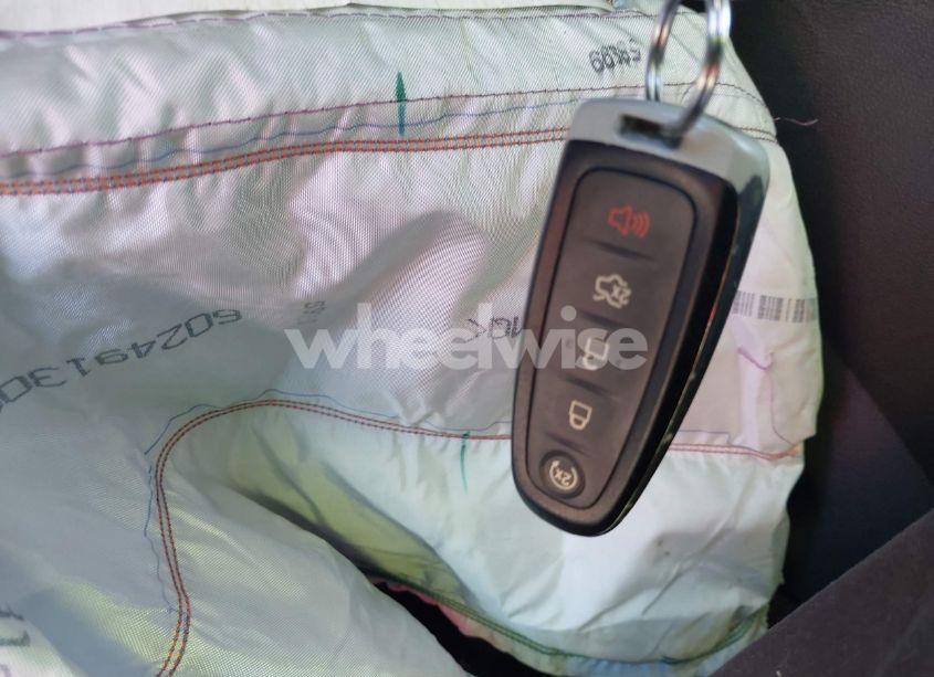 Photo 11 of 2019 Ford Escape SE (VIN 1FMCU0GD7KUA64747)