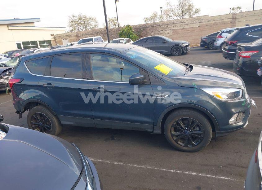 Photo 14 of 2019 Ford Escape SE (VIN 1FMCU0GD7KUB32397)