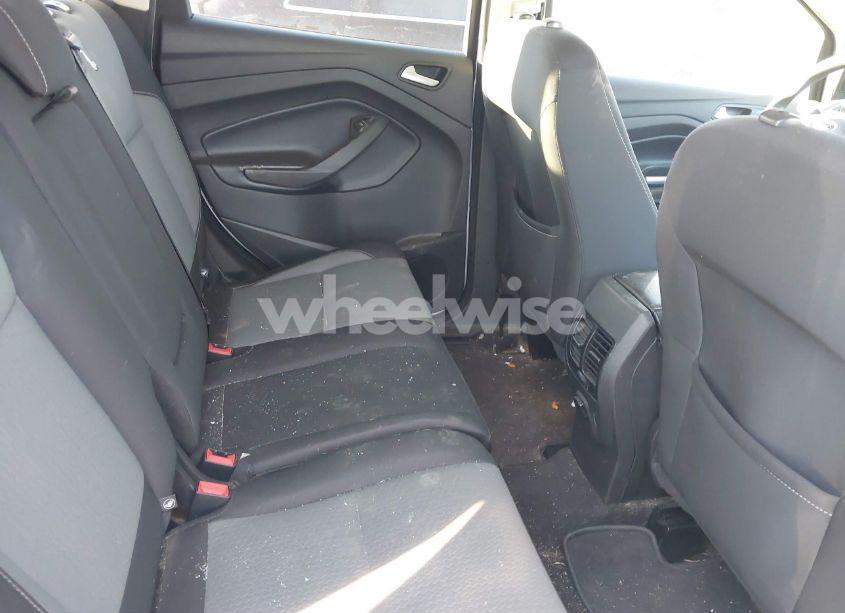 Photo 8 of 2019 Ford Escape SE (VIN 1FMCU0GD7KUB45277)