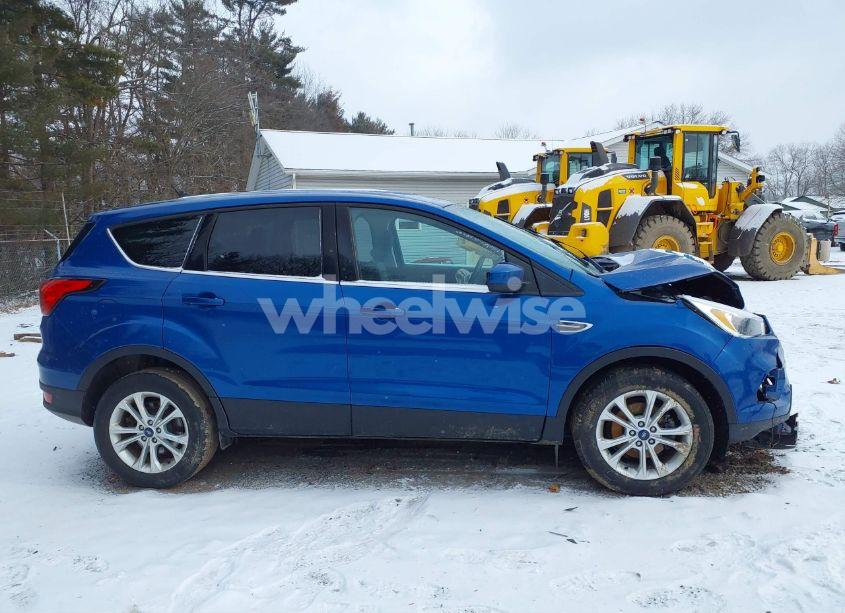 Photo 13 of 2019 Ford Escape SE (VIN 1FMCU0GD7KUB51838)