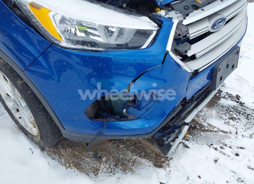 Photo 19 of 2019 Ford Escape SE (VIN 1FMCU0GD7KUB51838)