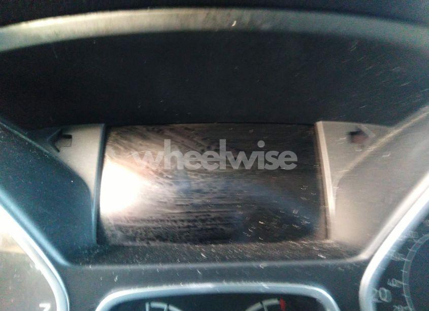 Photo 15 of 2019 Ford Escape SE (VIN 1FMCU0GD7KUC35531)