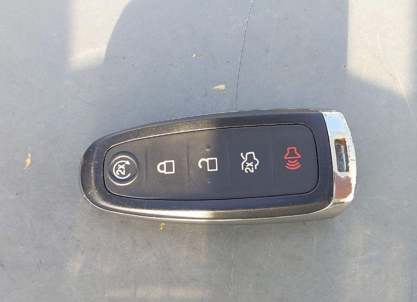 Photo 11 of 2019 Ford Escape SE (VIN 1FMCU0GD7KUC36971)