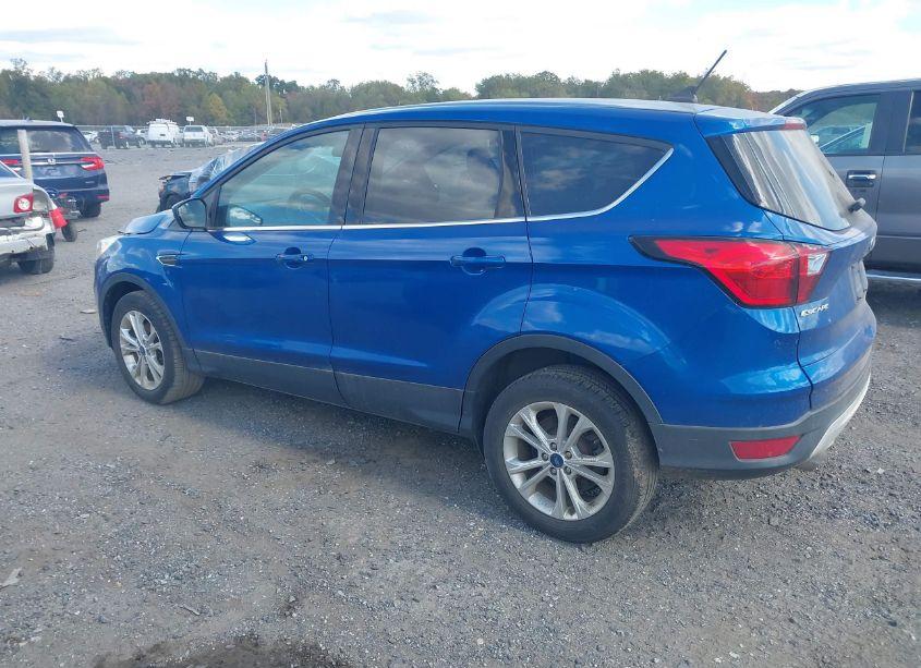 Photo 14 of 2019 Ford Escape SE (VIN 1FMCU0GD7KUC37019)