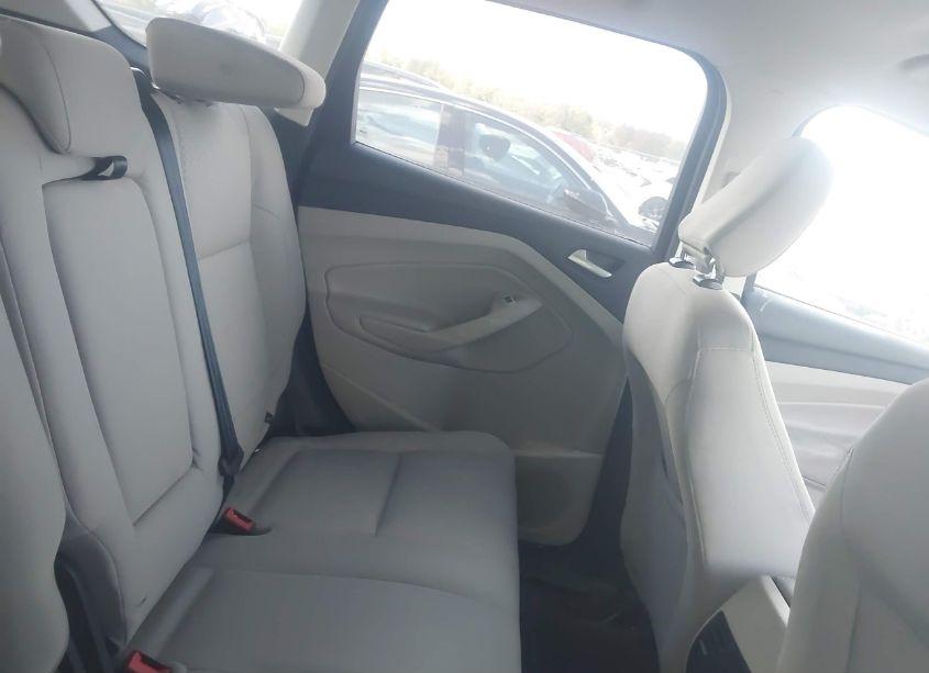Photo 8 of 2019 Ford Escape SE (VIN 1FMCU0GD7KUC37019)