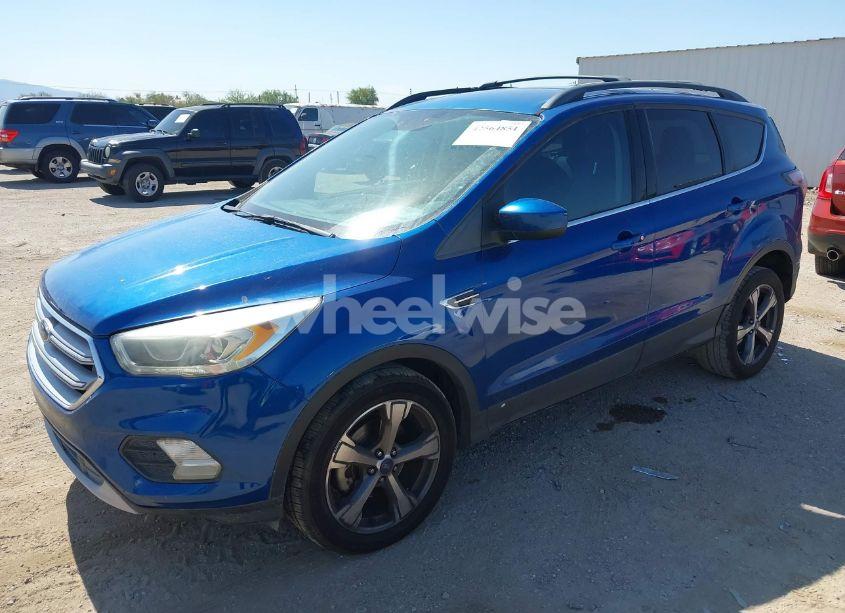 Photo 2 of 2017 Ford Escape SE (VIN 1FMCU0GD8HUA15128)