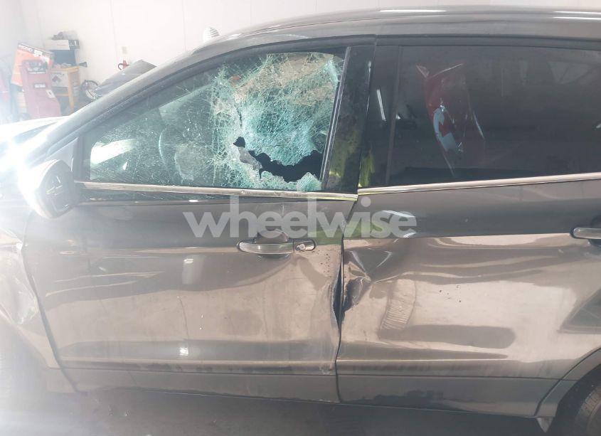 Photo 18 of 2017 Ford Escape SE (VIN 1FMCU0GD8HUA40689)