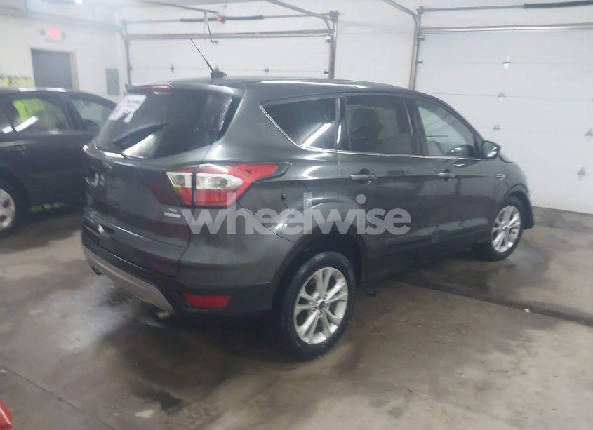 Photo 4 of 2017 Ford Escape SE (VIN 1FMCU0GD8HUA40689)