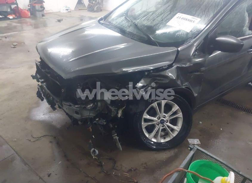 Photo 6 of 2017 Ford Escape SE (VIN 1FMCU0GD8HUA40689)