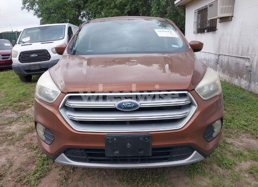 Photo 6 of 2017 Ford Escape SE (VIN 1FMCU0GD8HUA44225)