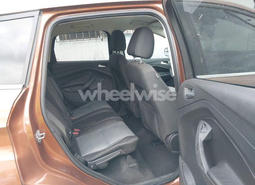 Photo 8 of 2017 Ford Escape SE (VIN 1FMCU0GD8HUA44225)