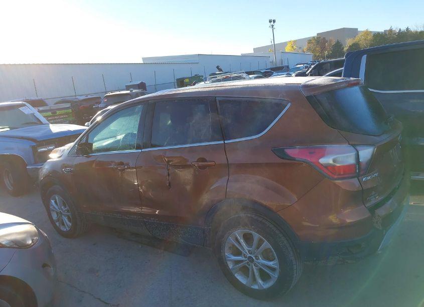Photo 14 of 2017 Ford Escape SE (VIN 1FMCU0GD8HUA53832)