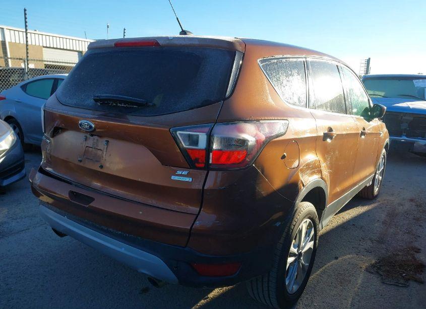 Photo 4 of 2017 Ford Escape SE (VIN 1FMCU0GD8HUA53832)