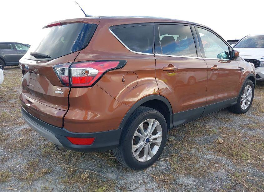 Photo 4 of 2017 Ford Escape SE (VIN 1FMCU0GD8HUB19733)