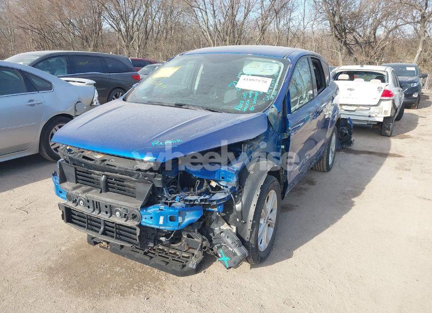 Photo 2 of 2017 Ford Escape SE (VIN 1FMCU0GD8HUB51081)