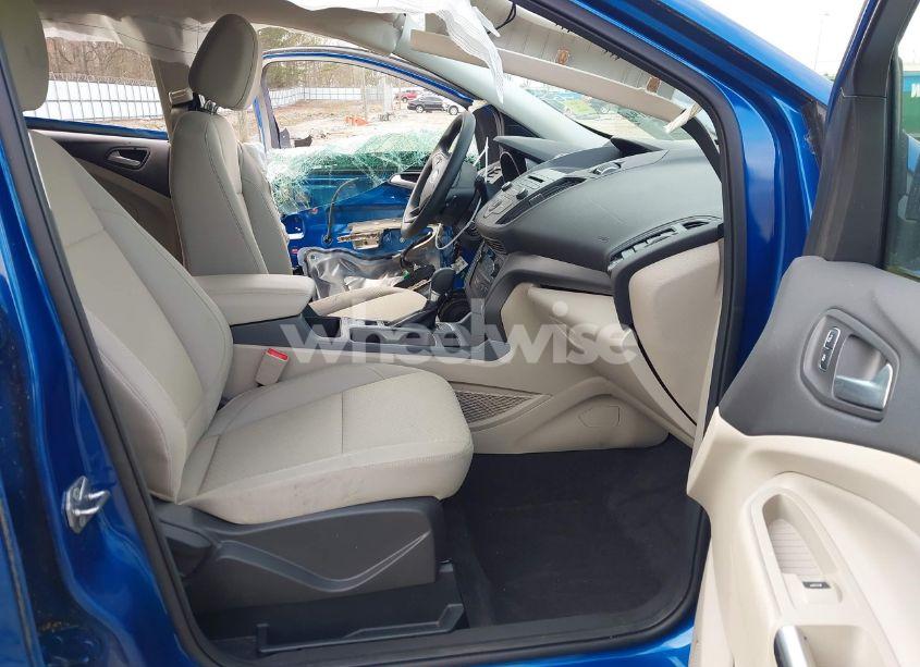 Photo 5 of 2017 Ford Escape SE (VIN 1FMCU0GD8HUB64784)