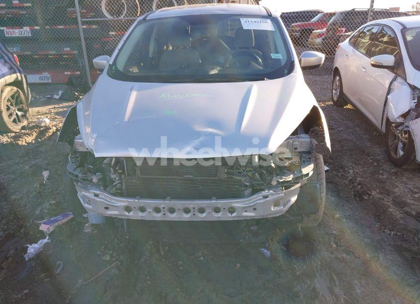 Photo 6 of 2017 Ford Escape SE (VIN 1FMCU0GD8HUB86056)