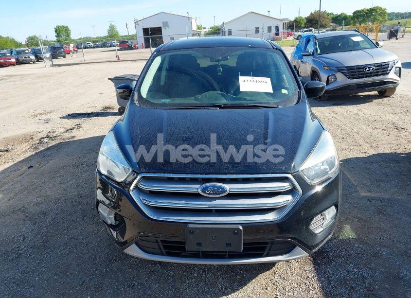 Photo 12 of 2017 Ford Escape SE (VIN 1FMCU0GD8HUB99096)